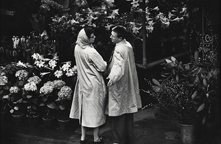 W. ユージン・スミス〈私の窓から時々見ると&hellip;（As From My Window）〉より 1958年頃 東京都写真美術館蔵 &copy;1958, 2025 The Heirs of W. Eugene Smith