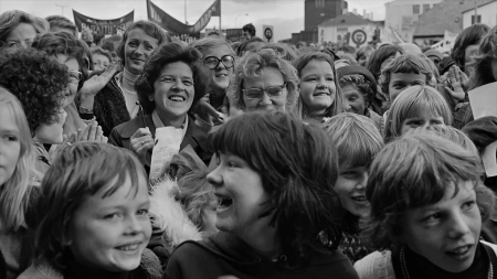 女性の休日　サブ3